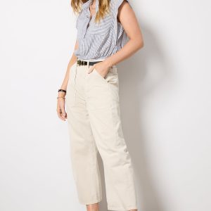 Ayla Cargo Crop