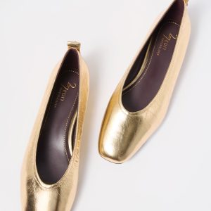 Carla Flat