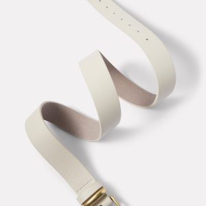 Melanie Belt